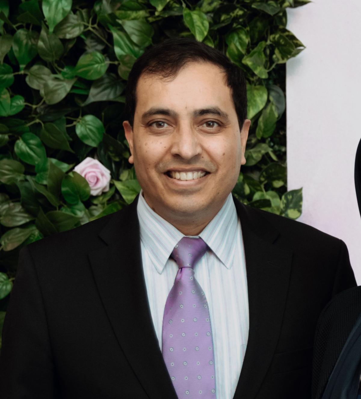 Dr Raza Profile - Chic Med Spa in Allen - Dermatology & Aesthetics